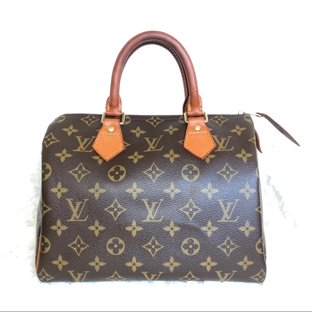 ‼️SOLD‼️♥️Authentic Louis Vuitton Speedy 25♥️